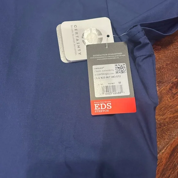 Woman's Dickies Navy Blue work Scrub Top NWT - Picture 3 of 4
